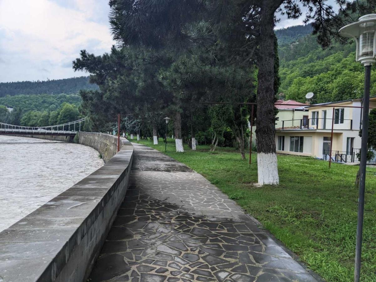 Riverside Bordżomi Zewnętrze zdjęcie